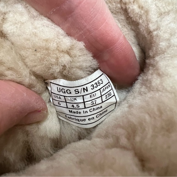 UGG 3353 Classic Short Sparkle Sequin Boots Reversible Gold Bronze Silver Size 6 - Picture 6 of 6